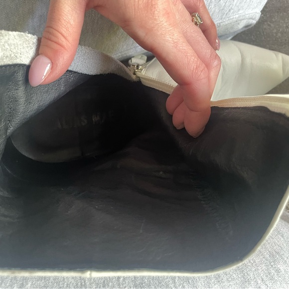 Alias Mae White Leather Ankle Boots - Picture 9 of 9